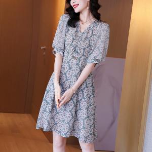 Printed silk dress， fashionable waist closing， thin middle sleeve temperament， A-line skirt， female